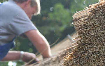 professional Earls Green thatchers